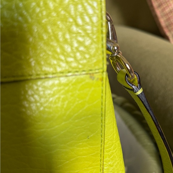 Kate Spade Perri Lane Romy Lime Green Bag! Pre-Loved - Picture 5 of 16